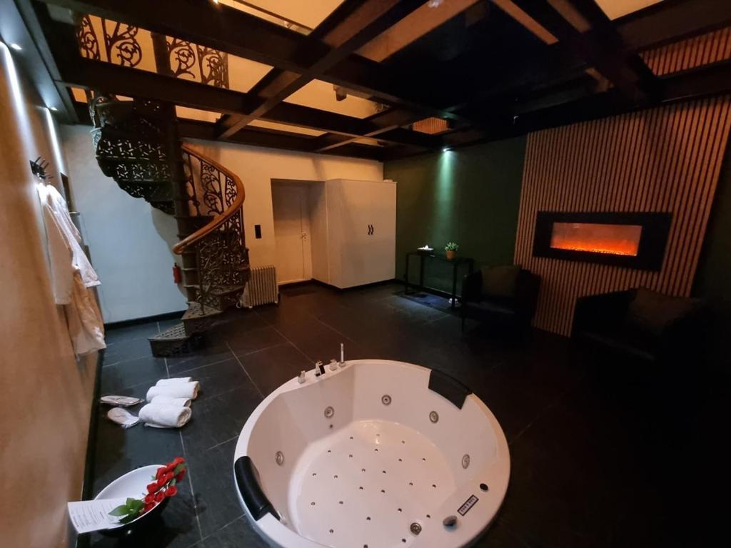 Suite Wellness Sprimont Exteriör bild